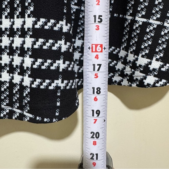 Women’s SHEIN Black and White Plaid Alternative Academia Skirt Size 2X - Picture 14 of 14